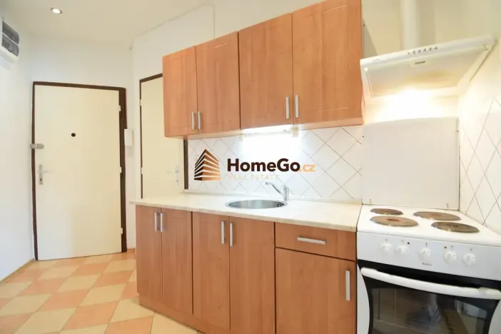 Pronájem bytu 2+kk, Praha - Nusle, U gymnázia, 52 m2