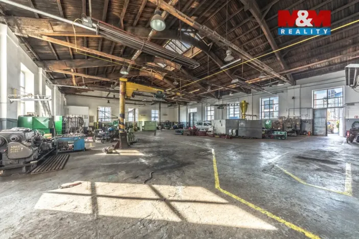 Prodej výrobních prostor, Česká Lípa, Dubická, 1182 m2