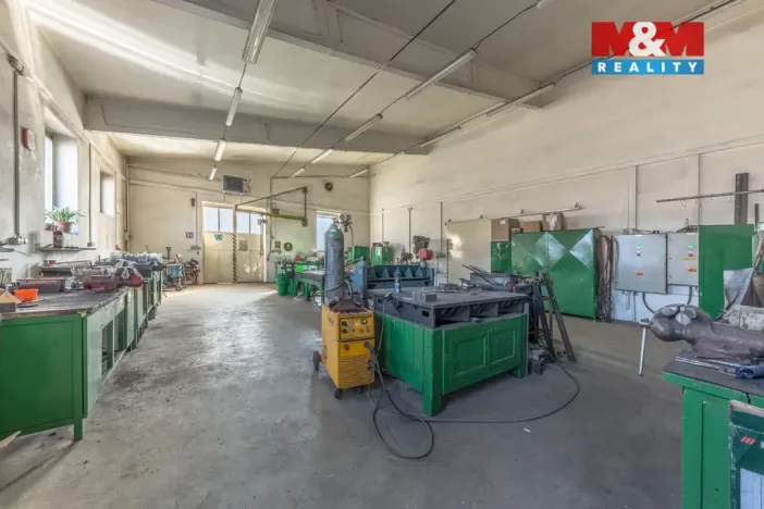Prodej výrobních prostor, Česká Lípa, Dubická, 1182 m2