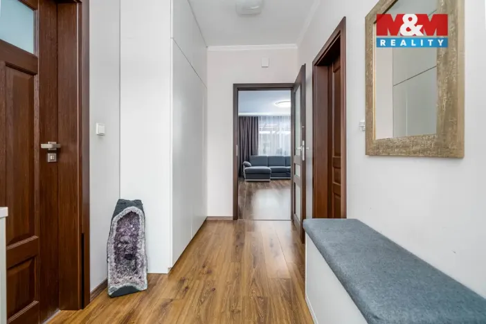 Prodej rodinného domu, Veltrusy, Lomená, 118 m2