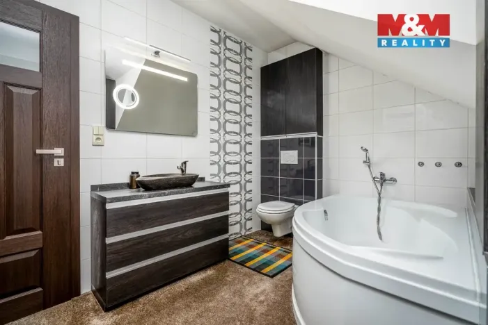 Prodej rodinného domu, Veltrusy, Lomená, 118 m2