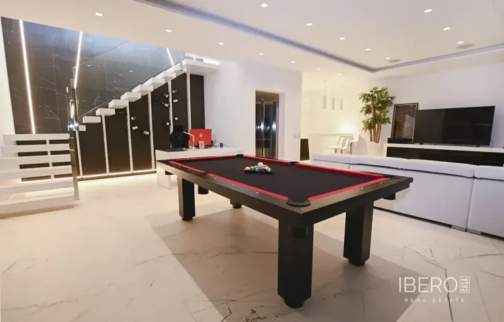 Prodej rodinného domu, Calp, Španělsko, 426 m2