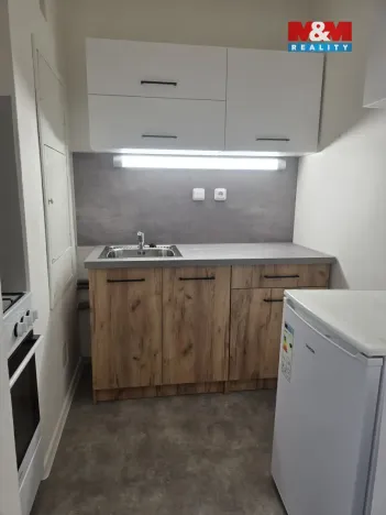 Pronájem bytu 1+kk, Příbram - Příbram VIII, Čechovská, 26 m2