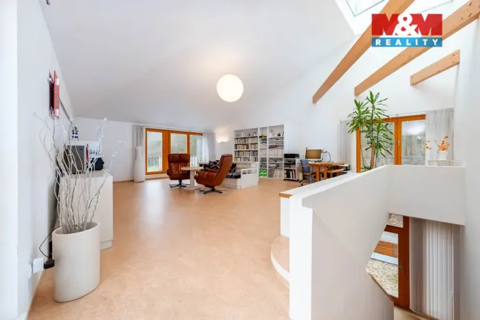 Prodej rodinného domu, Praha - Dejvice, V Šáreckém údolí, 230 m2