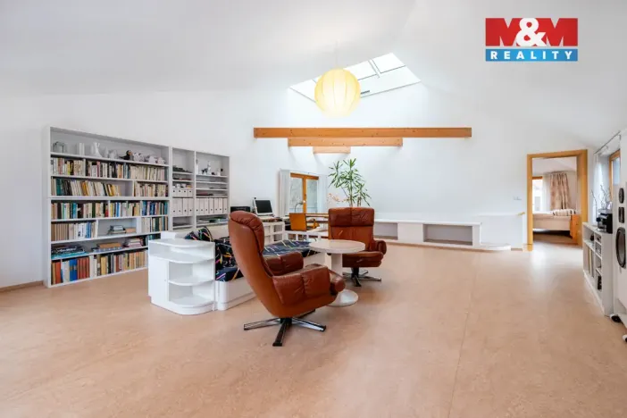 Prodej rodinného domu, Praha - Dejvice, V Šáreckém údolí, 230 m2