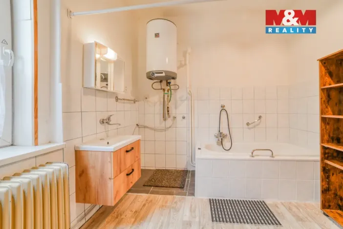 Prodej rodinného domu, Podhradí, 165 m2