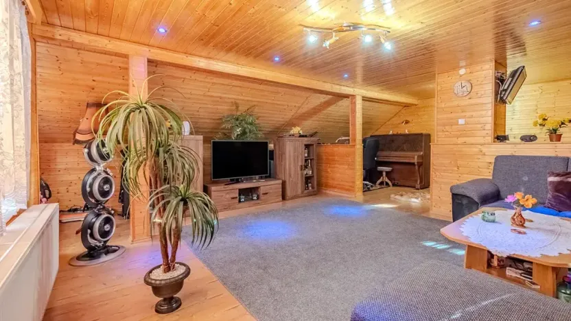 Prodej rodinného domu, Pržno, 197 m2