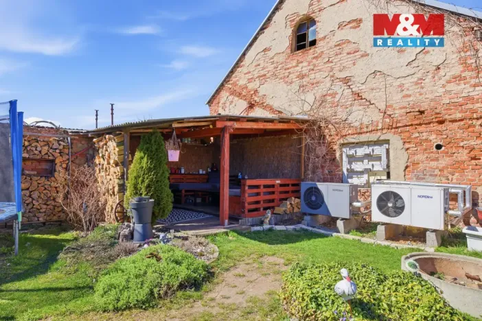 Prodej rodinného domu, Kněževes, Libušina, 100 m2