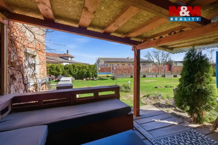 Prodej rodinného domu, Kněževes, Libušina, 100 m2