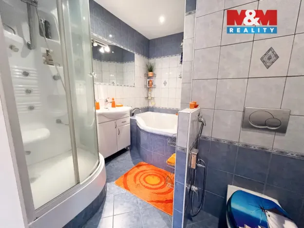 Prodej bytu 3+1, Chomutov, Svahová, 68 m2