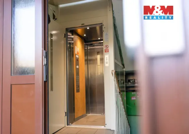 Prodej bytu 3+1, Chomutov, Svahová, 68 m2