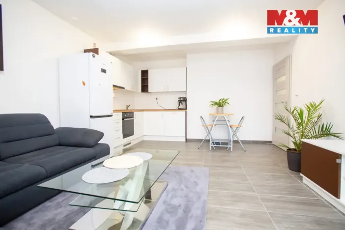 Prodej bytu 2+kk, Dešná, 52 m2