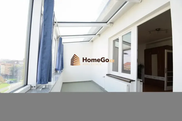 Pronájem bytu 1+1, Praha - Nusle, U gymnázia, 49 m2