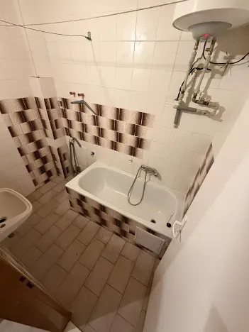 Prodej obchodního prostoru, Benešov nad Ploučnicí, Krátká, 449 m2