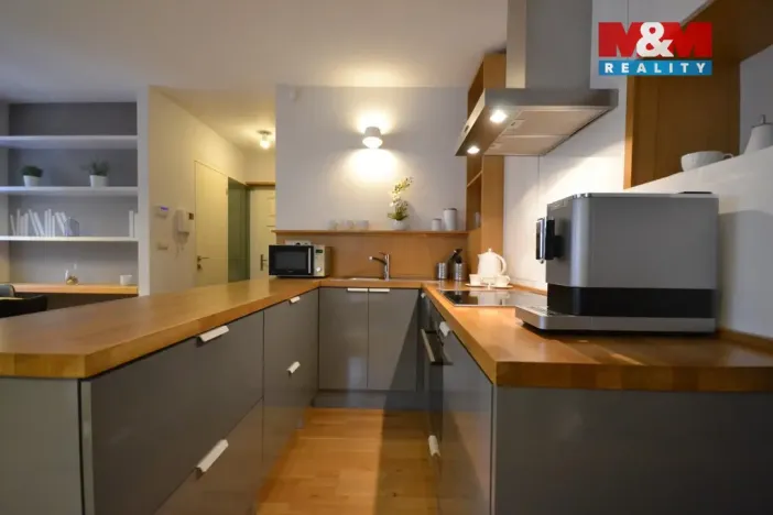 Pronájem bytu 2+kk, Jablonec nad Nisou, Jiráskova, 66 m2