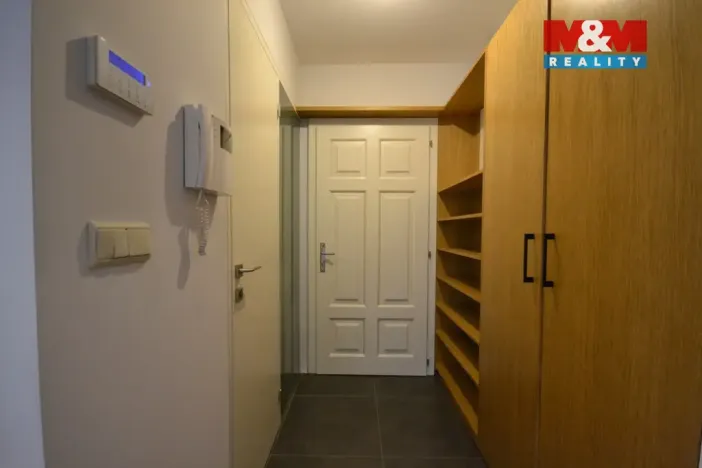 Pronájem bytu 2+kk, Jablonec nad Nisou, Jiráskova, 66 m2