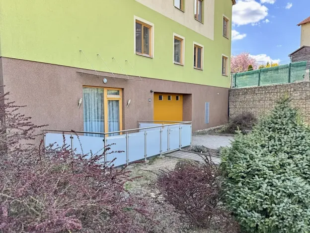 Prodej kanceláře, Holubice, 63 m2