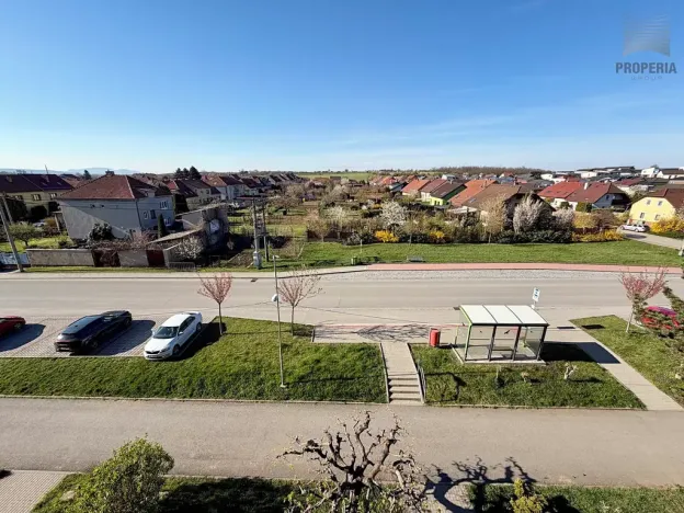 Pronájem bytu 3+1, Hrušovany u Brna, Sídliště, 72 m2