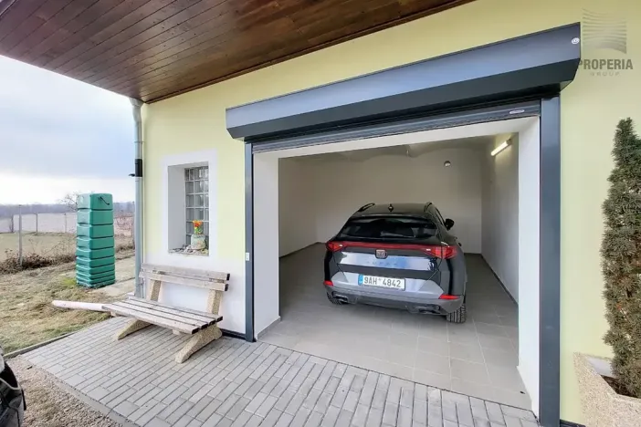 Prodej bytu 3+kk, Hrádek, 112 m2