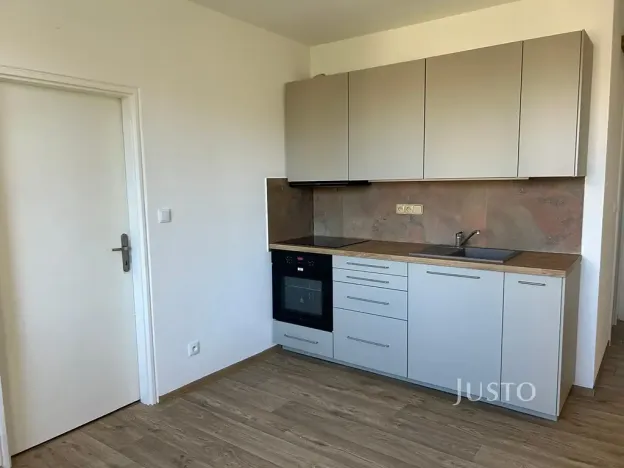 Pronájem bytu 1+kk, Písek, třída Přátelství, 36 m2