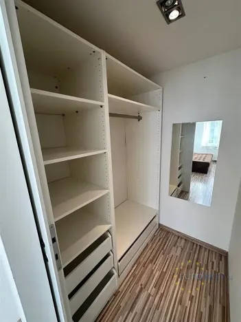 Pronájem bytu 2+kk, Praha - Nusle, Na Pankráci, 45 m2