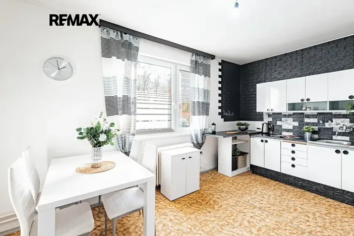 Prodej rodinného domu, Panenské Břežany, K dálnici, 202 m2