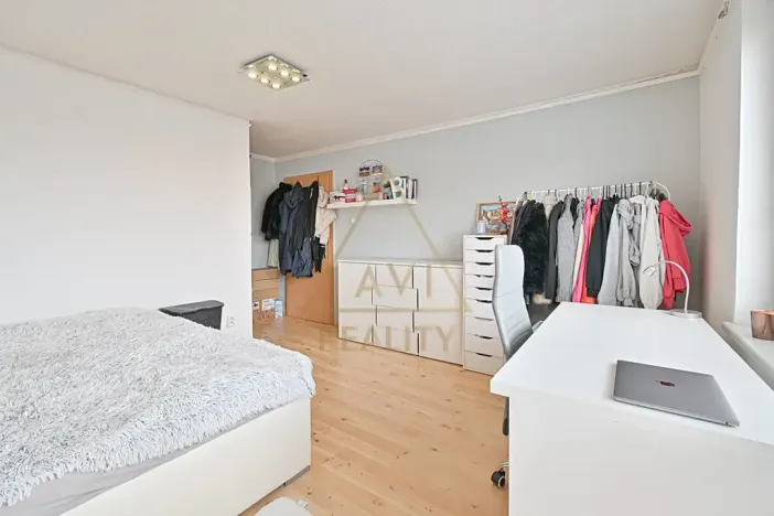 Prodej rodinného domu, Hřebeč, nám. Draha, 150 m2