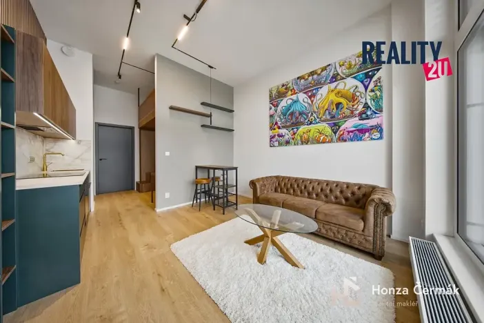 Pronájem bytu 1+kk, Brno, třída Generála Píky, 42 m2