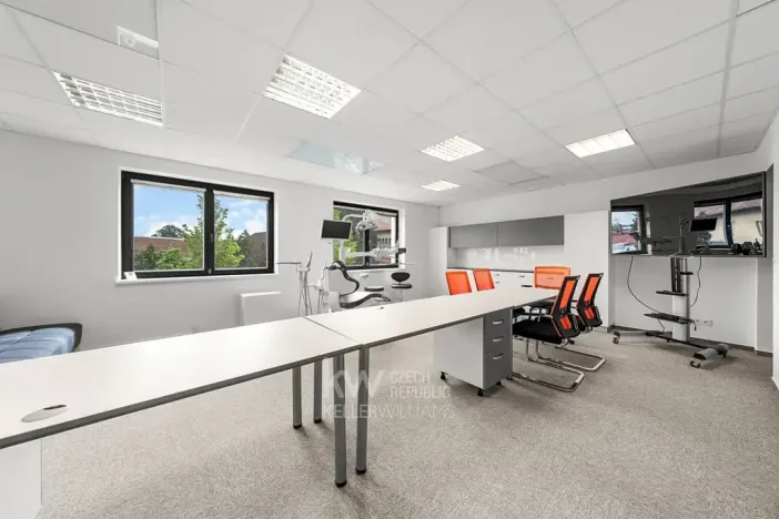 Prodej rodinného domu, Jesenice, Budějovická, 340 m2