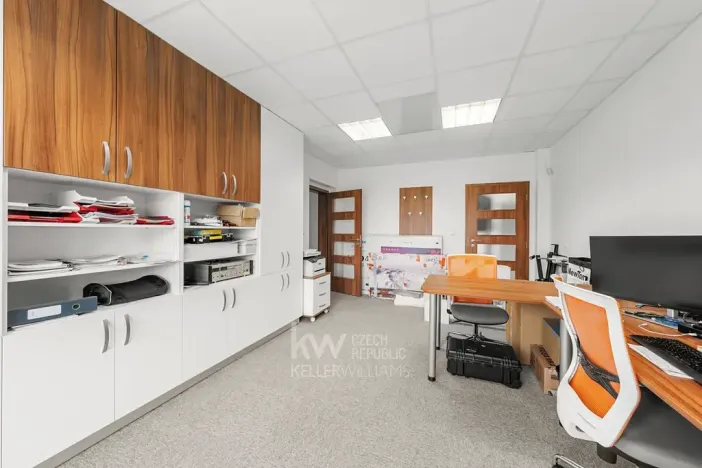 Prodej rodinného domu, Jesenice, Budějovická, 340 m2