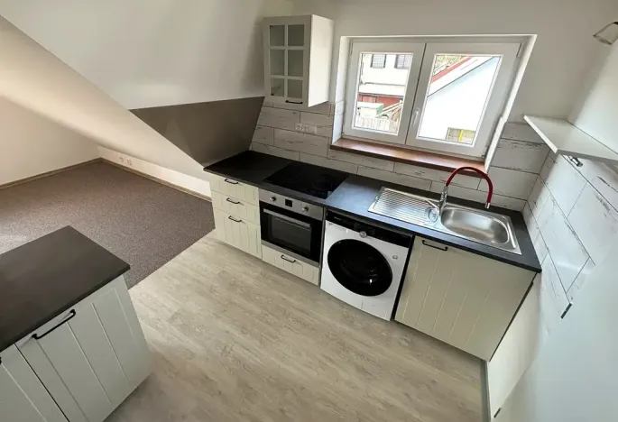 Pronájem bytu 1+kk, Humpolec, 38 m2