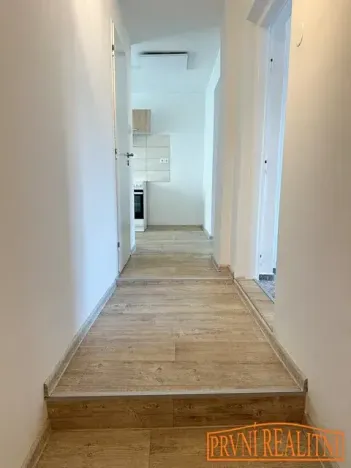 Pronájem bytu 2+1, Uherský Brod, Horní Valy, 42 m2