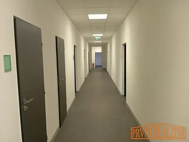 Pronájem kanceláře, Uherský Brod, Vazová, 20 m2