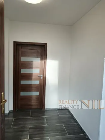 Pronájem rodinného domu, Hradec, 121 m2