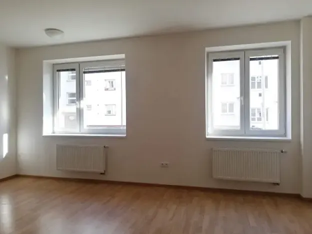 Pronájem bytu 1+kk, Praha - Vršovice, Karpatská, 38 m2