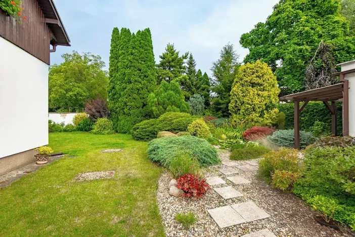 Prodej rodinného domu, Křesín, 151 m2