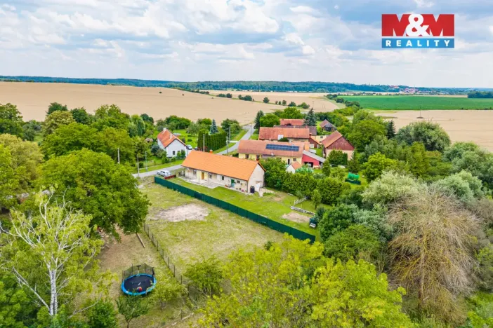 Prodej pozemku pro bydlení, Dymokury - Svídnice, 745 m2