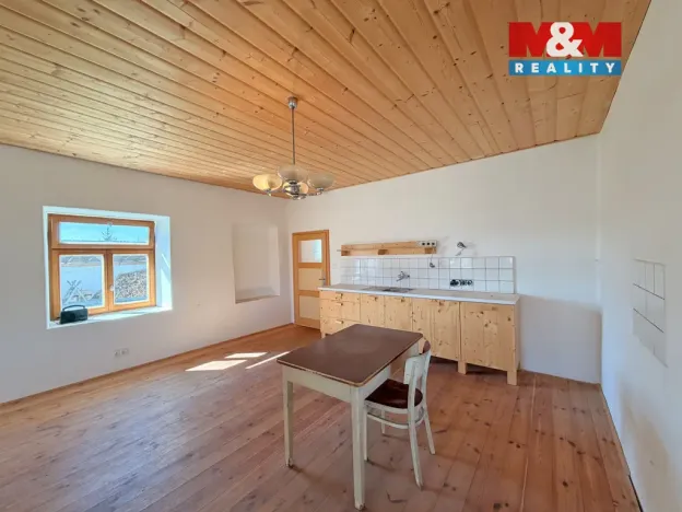 Prodej rodinného domu, Chlum u Třeboně - Mirochov, 178 m2