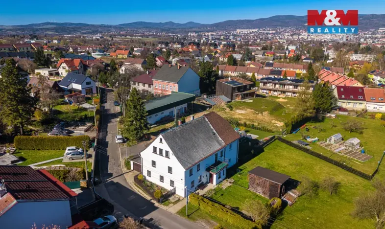 Prodej rodinného domu, Liberec - Liberec XIX-Horní Hanychov, Irkutská, 250 m2