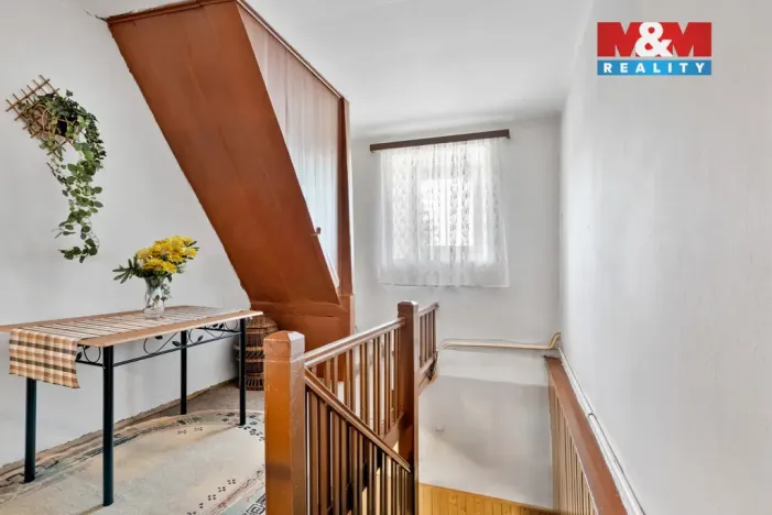 Prodej rodinného domu, Liberec - Liberec XIX-Horní Hanychov, Irkutská, 250 m2