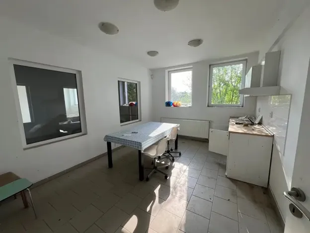 Pronájem výrobních prostor, Vraňany, 1051 m2