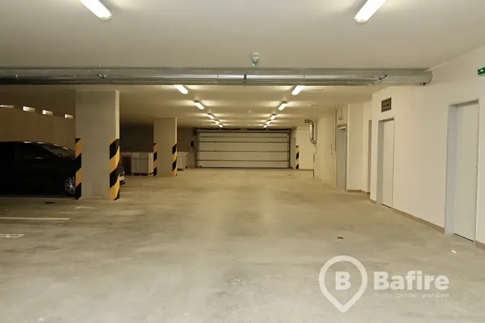 Prodej garážového stání, Olomouc, Edvarda Beneše, 12 m2