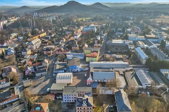 Prodej výrobních prostor, Nový Bor, Sklářská, 6477 m2
