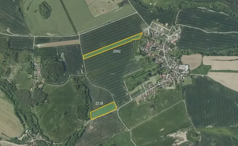 Prodej pole, Veliš, 49646 m2