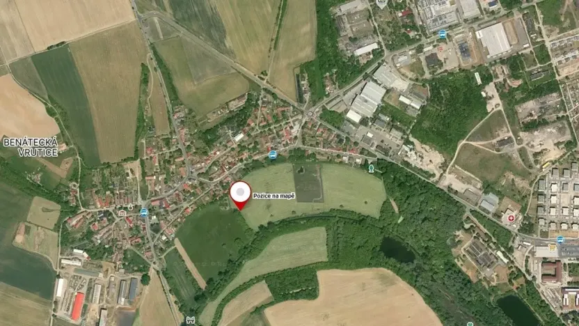 Prodej pole, Milovice, 8697 m2