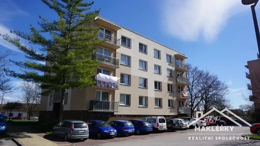 Prodej bytu 2+1, Přelouč, náměstí 17. listopadu, 64 m2