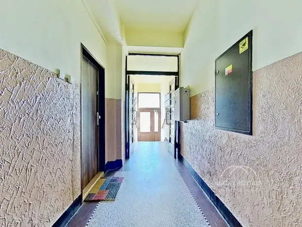 Pronájem bytu 1+kk, Praha - Braník, Branická, 33 m2