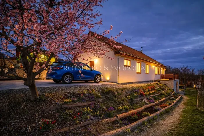 Prodej rodinného domu, Líšnice, 181 m2