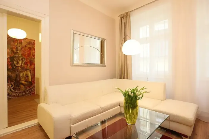 Prodej bytu 2+1, Praha - Staré Město, Liliová, 64 m2