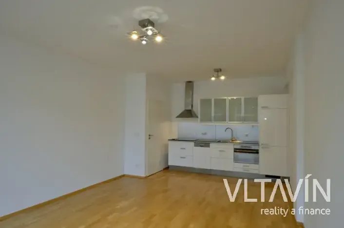 Pronájem bytu 2+kk, Praha - Smíchov, Švédská, 62 m2
